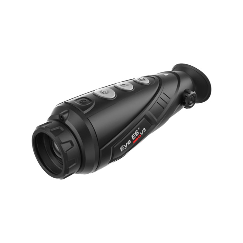Eye II E6 V3 2000 Kč, dosah detekce až 1818 metrů.